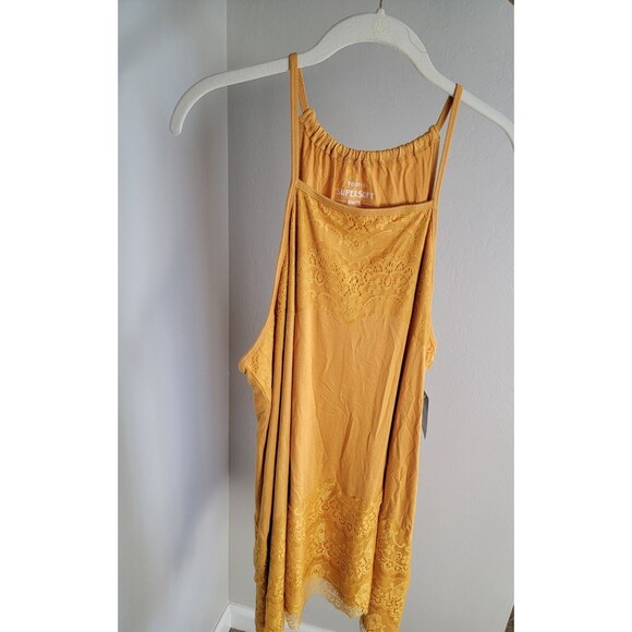 Torrid min yellow lace trim h/n tank with tags - Picture 6 of 7